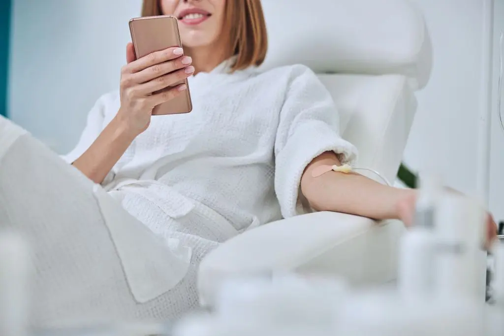 NAD+ IV Therapy in Miami: Benefits, Safety & FAQs